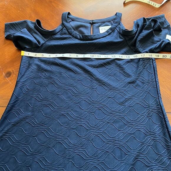 J.Taylor Woman Size 10 Navy Blue Textured Cold Shoulder Knit Dress NWT - Picture 10 of 11